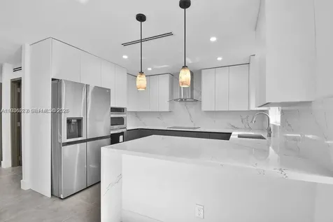 7902 SW 67th Avenue South Miami FL 33143
