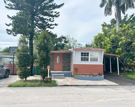 8732 SW 16th Street Davie FL 33324