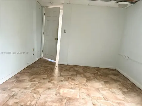 8732 SW 16th Street Davie FL 33324