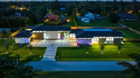 11911 NW 2 Street Plantation FL 33325