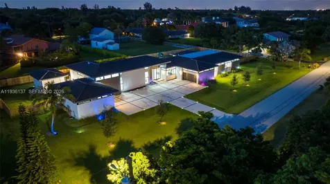11911 NW 2 Street Plantation FL 33325