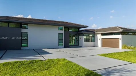 11911 NW 2 Street Plantation FL 33325