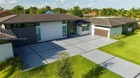 11911 NW 2 Street Plantation FL 33325