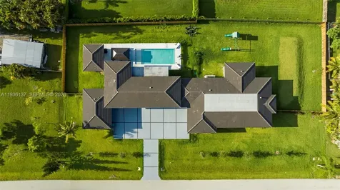 11911 NW 2 Street Plantation FL 33325