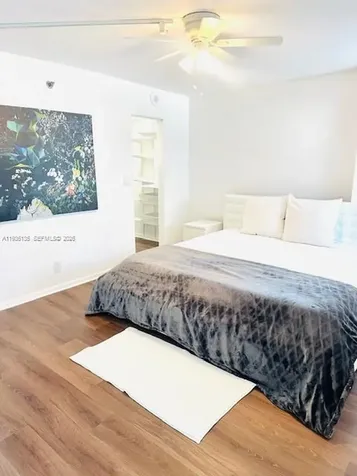 2625 Collins Avenue Miami Beach FL 33140