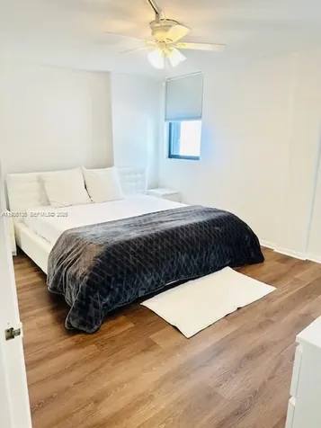 2625 Collins Avenue Miami Beach FL 33140