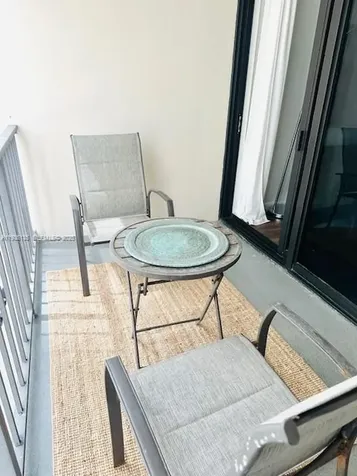 2625 Collins Avenue Miami Beach FL 33140