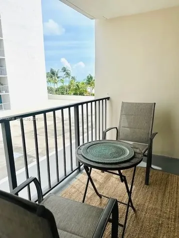 2625 Collins Avenue Miami Beach FL 33140