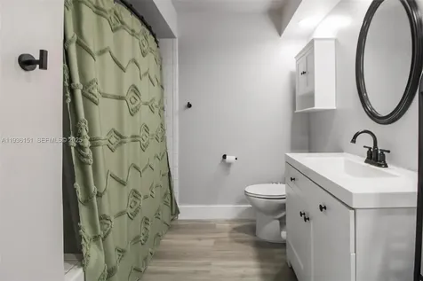 4235 SW 148th Place Miami FL 33185