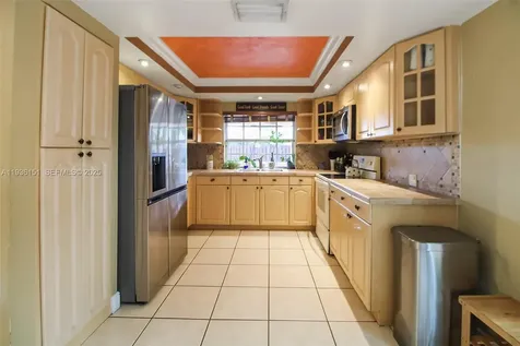 4235 SW 148th Place Miami FL 33185