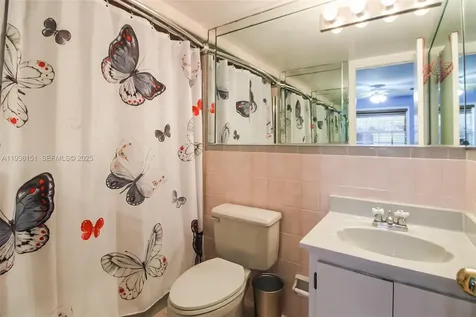 4235 SW 148th Place Miami FL 33185