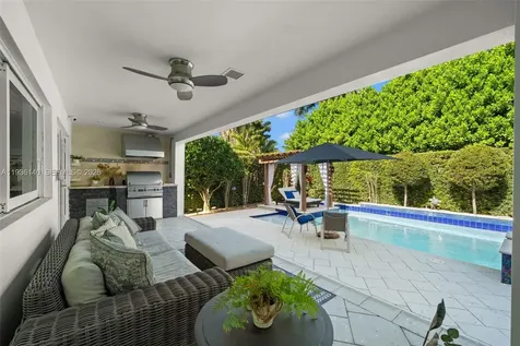 1251 Kane Concourse Bay Harbor Islands FL 33154