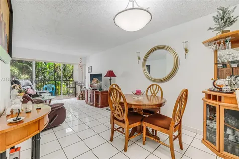 130 NW 87th Avenue Miami FL 33172