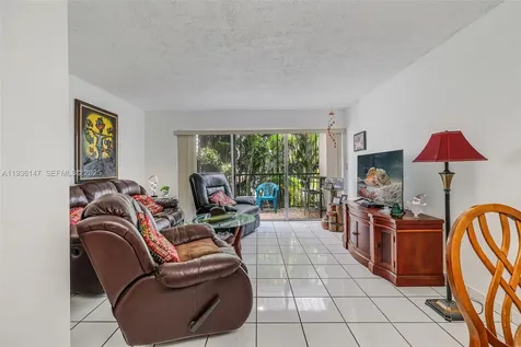 130 NW 87th Avenue Miami FL 33172