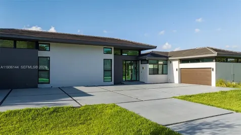 11911 NW 2nd Street Plantation FL 33325