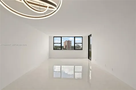 3180 S Ocean Drive Hallandale Beach FL 33009