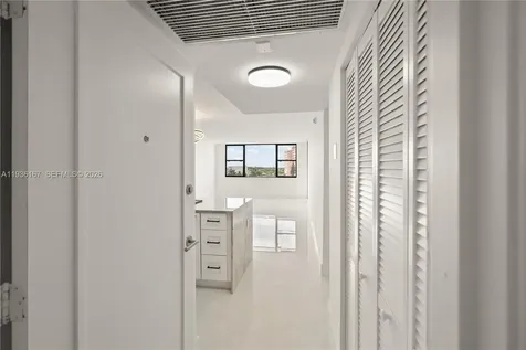 3180 S Ocean Drive Hallandale Beach FL 33009