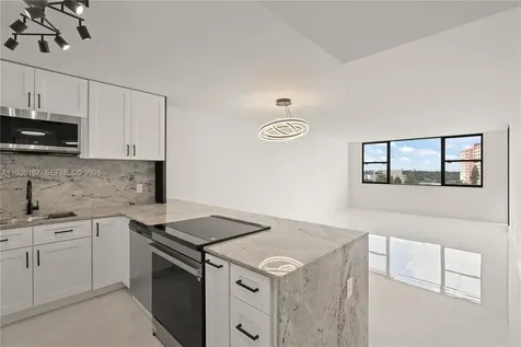 3180 S Ocean Drive Hallandale Beach FL 33009