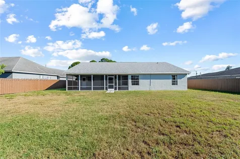 791 SW Hillsboro Circle Port St. Lucie FL 34953