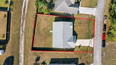 791 SW Hillsboro Circle Port St. Lucie FL 34953