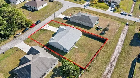 791 SW Hillsboro Circle Port St. Lucie FL 34953