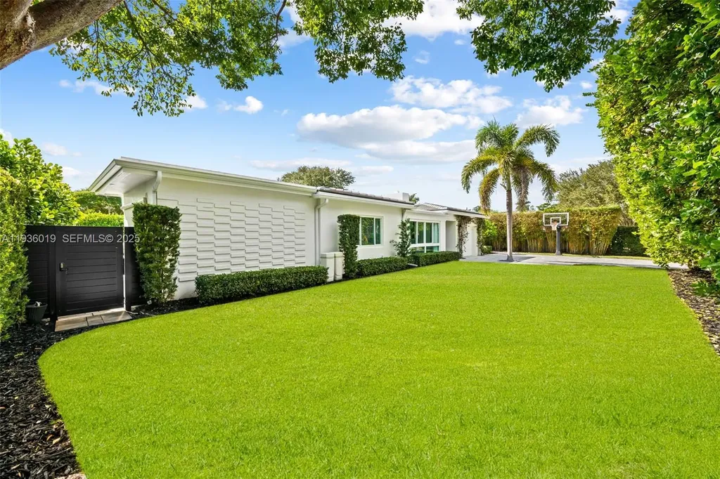 2728 NE 19th Street Fort Lauderdale FL 33305