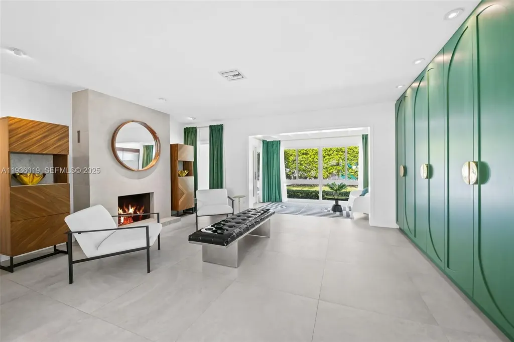 2728 NE 19th Street Fort Lauderdale FL 33305