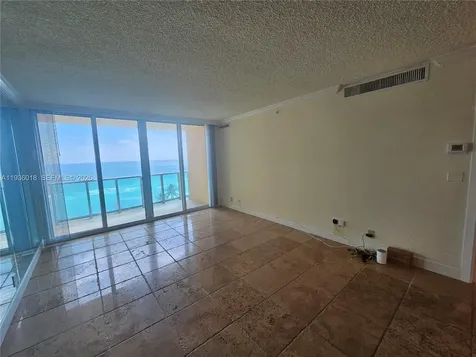 2501 S Ocean Drive Hollywood FL 33019