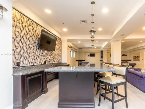 2501 S Ocean Drive Hollywood FL 33019