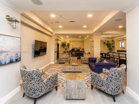 2501 S Ocean Drive Hollywood FL 33019