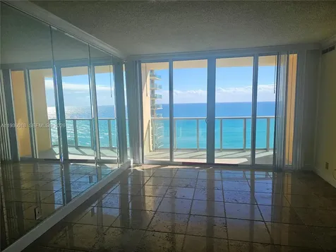 2501 S Ocean Drive Hollywood FL 33019