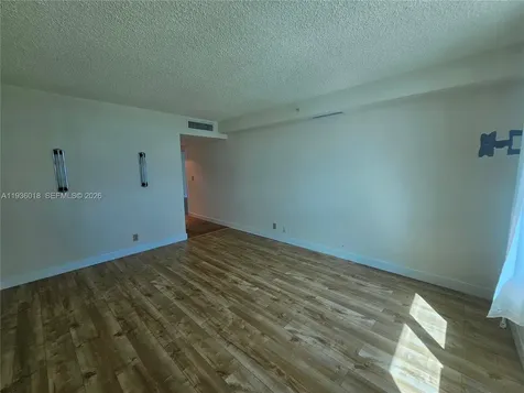 2501 S Ocean Drive Hollywood FL 33019