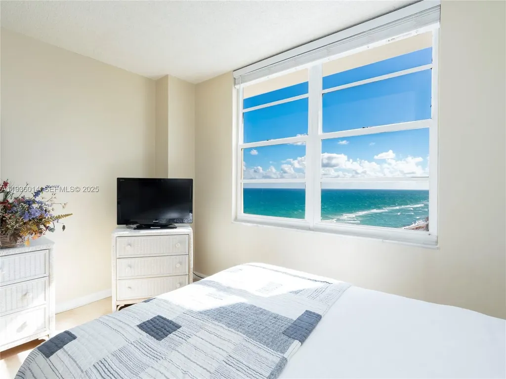 3725 S Ocean Drive Hollywood FL 33019