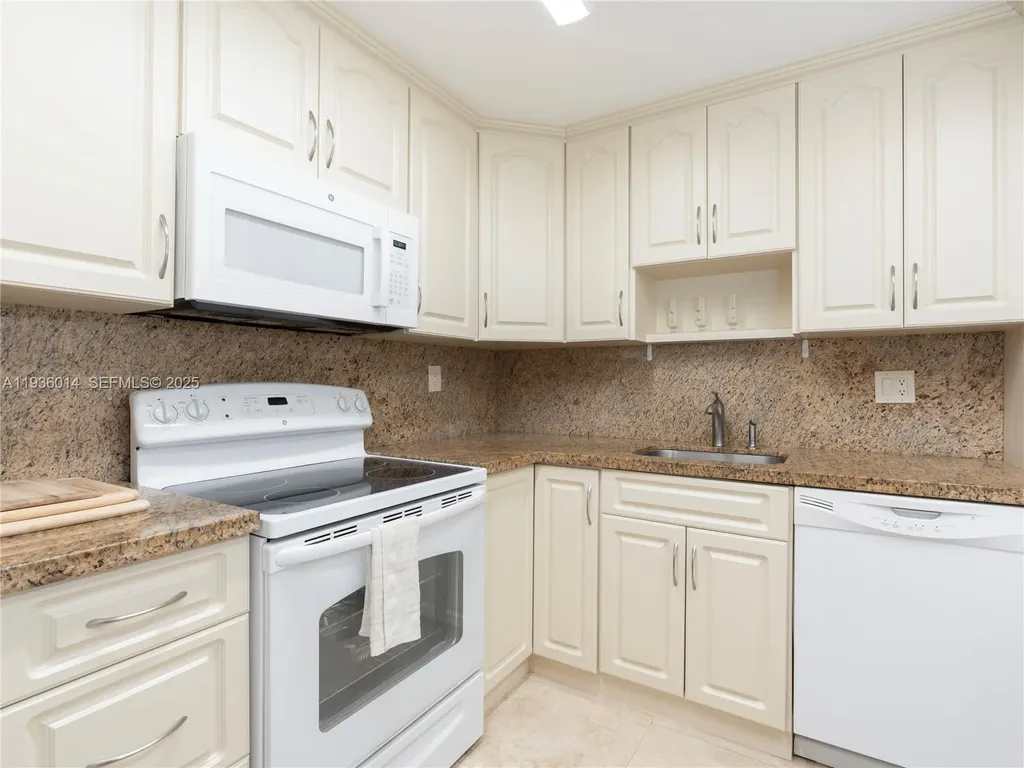 3725 S Ocean Drive Hollywood FL 33019