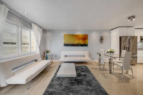 325 Ocean Drive Miami Beach FL 33139
