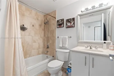 7918 Harbor Island Drive North Bay Village FL 33141