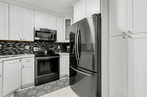 4534 S Carambola Circle S Coconut Creek FL 33066