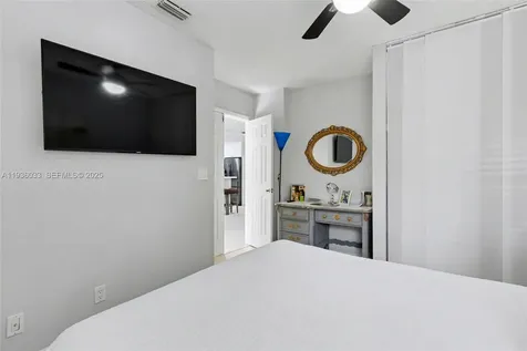 4534 S Carambola Circle S Coconut Creek FL 33066