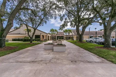 4534 S Carambola Circle S Coconut Creek FL 33066