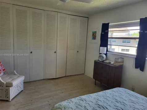 4701 NW 34th Street Lauderdale Lakes FL 33319
