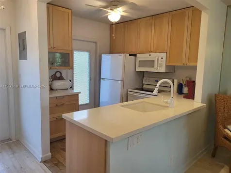 4701 NW 34th Street Lauderdale Lakes FL 33319