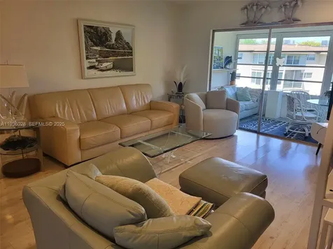 4701 NW 34th Street Lauderdale Lakes FL 33319