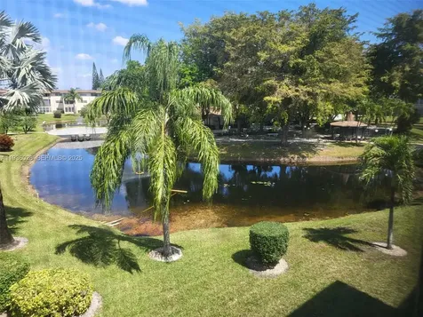 4701 NW 34th Street Lauderdale Lakes FL 33319
