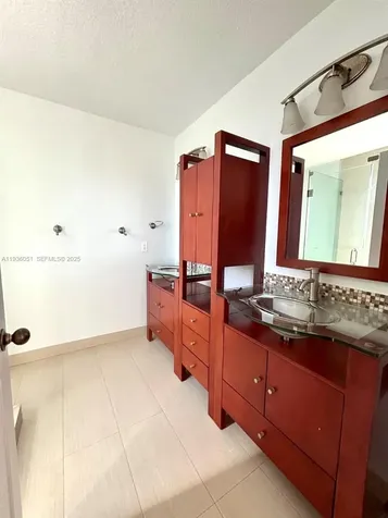 16276 SW 75th Street Miami FL 33193