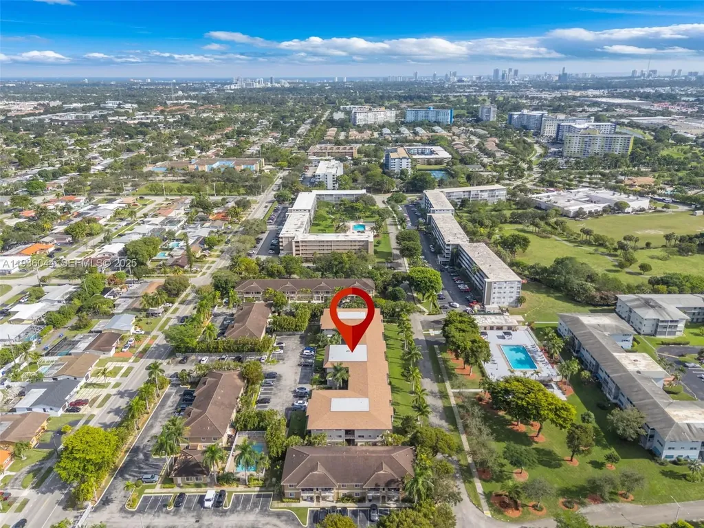 4900 Washington Street Hollywood FL 33021
