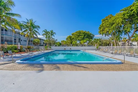 4900 Washington Street Hollywood FL 33021