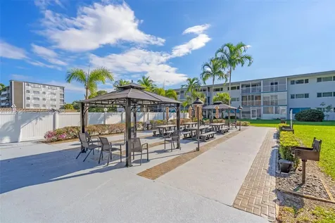 4900 Washington Street Hollywood FL 33021