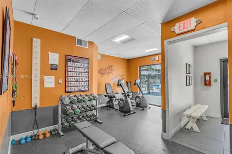 4900 Washington Street Hollywood FL 33021