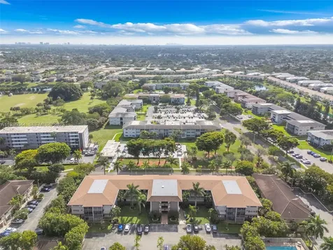 4900 Washington Street Hollywood FL 33021