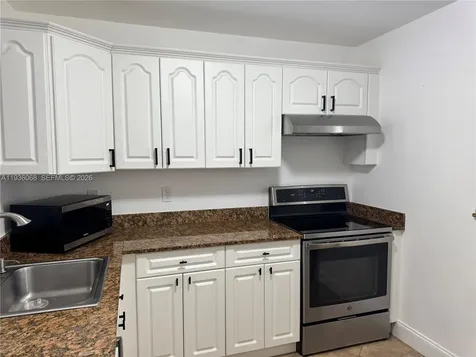 7703 Camino Real Miami FL 33143